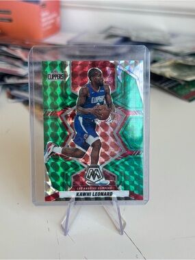 🔥 2021 Kawhi Leonard Panini Mosaic Green and Red Prizm